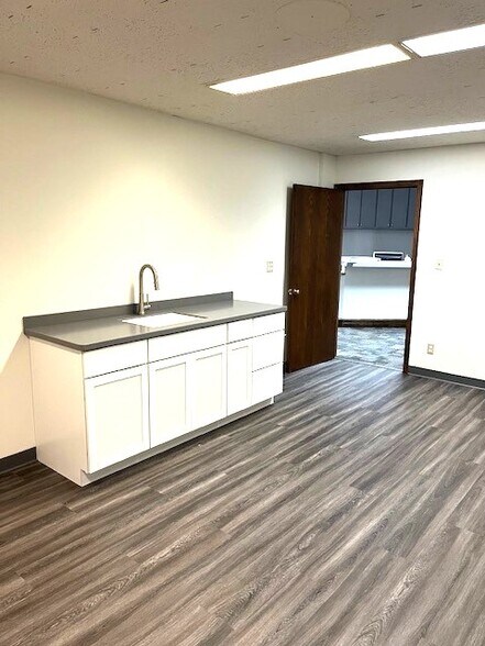 More Photos Of 205 Washington St, Burlington Office For Lease