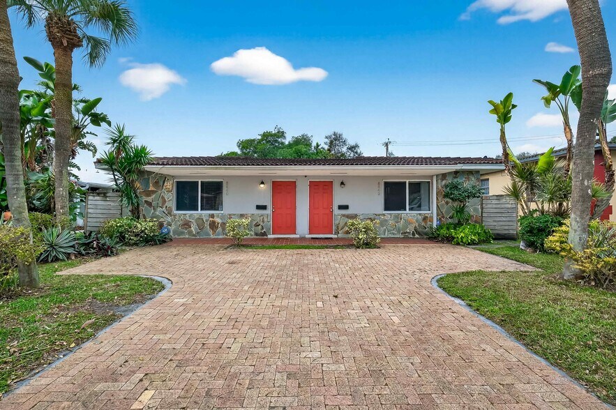 More Photos Of 8640 NE 2nd Ave, El Portal Office Residential For Sale