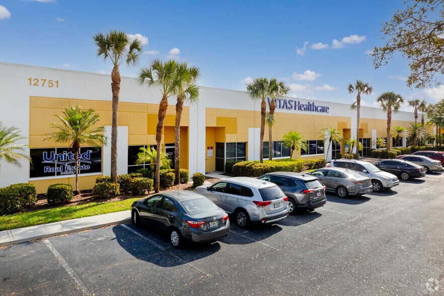 More Photos Of 12751 Westlinks Dr, Fort Myers Office For Lease