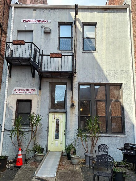 More Photos Of 1150 E Jersey St, Elizabeth Storefront For Sale