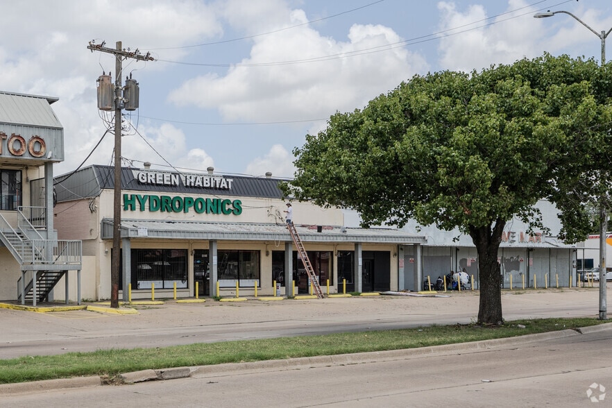 Primary Photo Of 4821-4823 Columbia Ave, Dallas Unknown For Lease