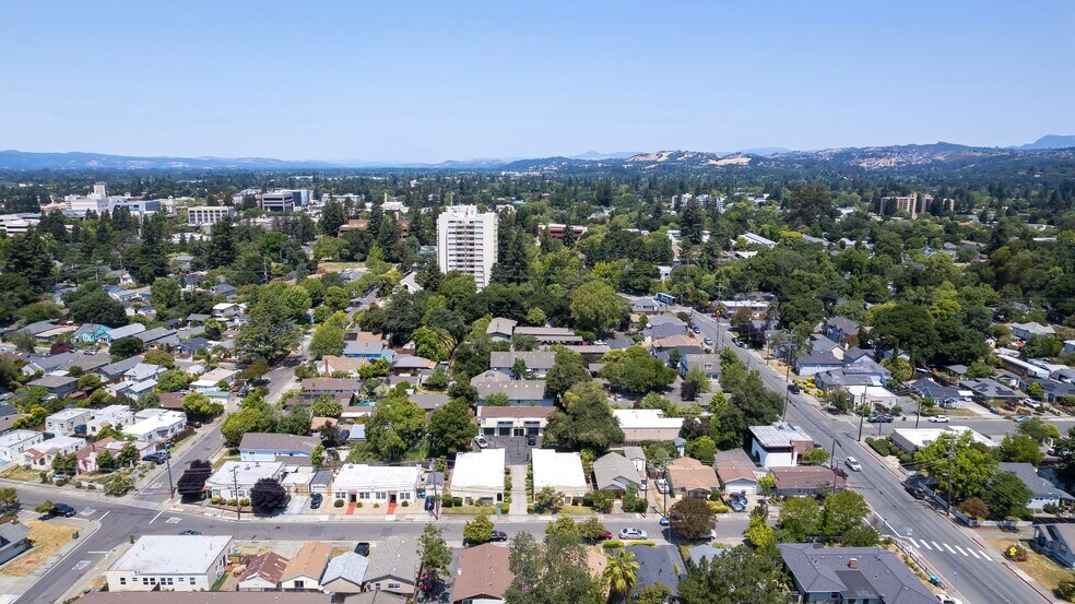 More Photos Of 823-825 Wheeler St, Santa Rosa Apartments For Sale