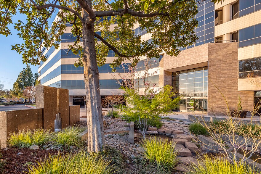 More Photos Of 1750 Howe Ave, Sacramento Office For Lease