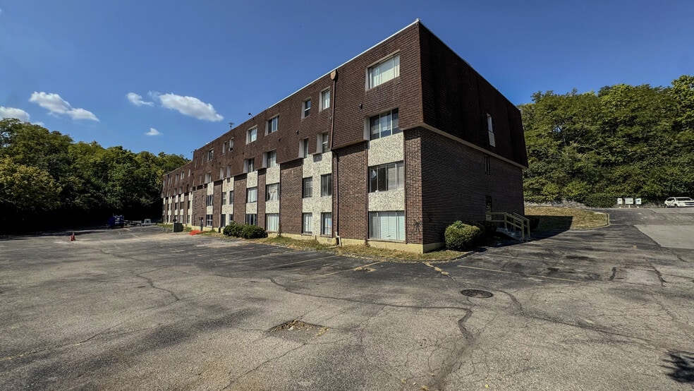 More Photos Of 5459-5473 Kirby Ave, Cincinnati Apartments For Sale