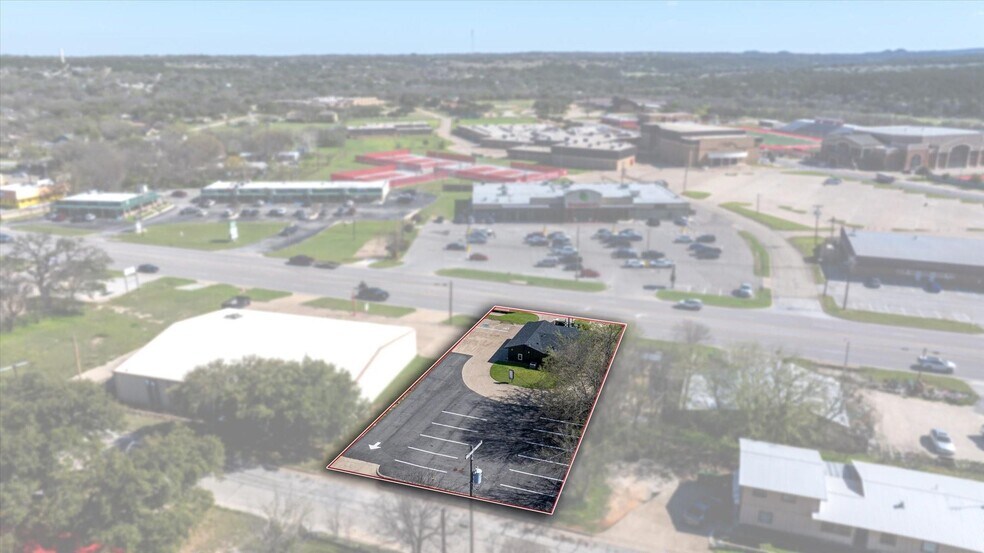More Photos Of 608 SW Big Bend Trl, Glen Rose Restaurant For Sale