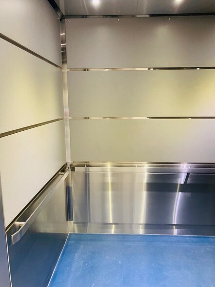 More Photos Of 3785 NW 82nd Ave, Doral Office For Lease