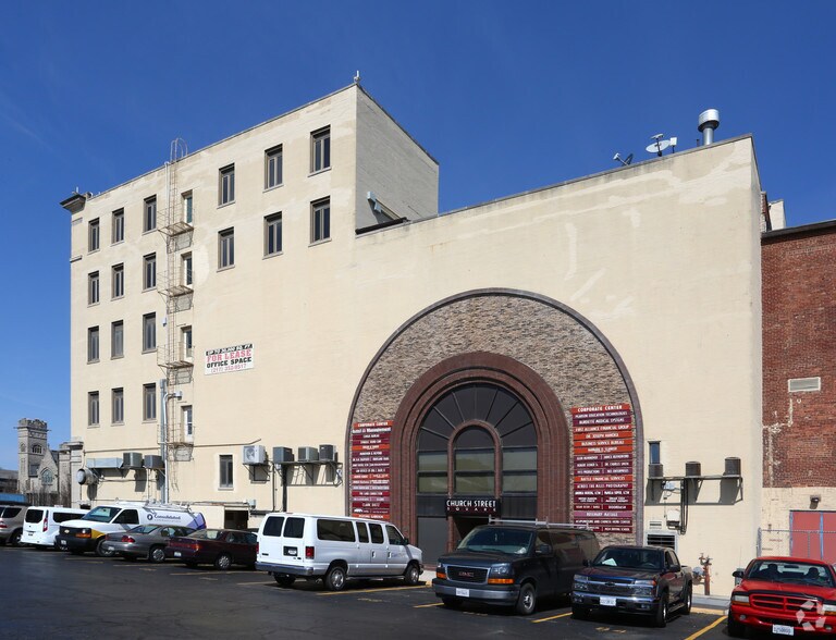 More Photos Of 206 N Randolph St, Champaign Coworking Space