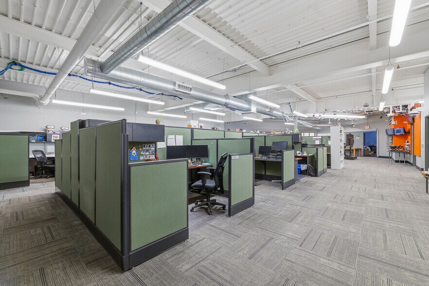 More Photos Of 424 E Oshkosh St, Ripon Manufacturing For Sale
