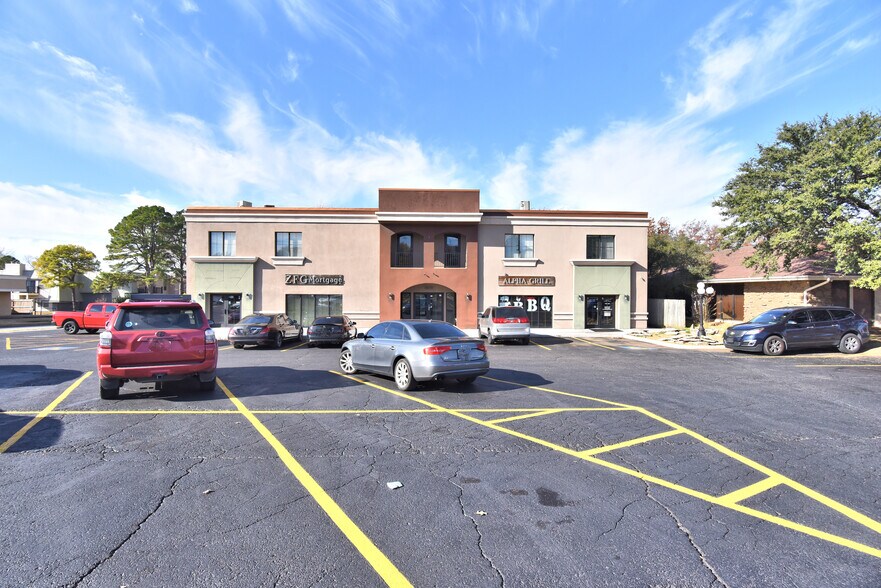 More Photos Of 6670 S Lewis Ave, Tulsa Office For Sale