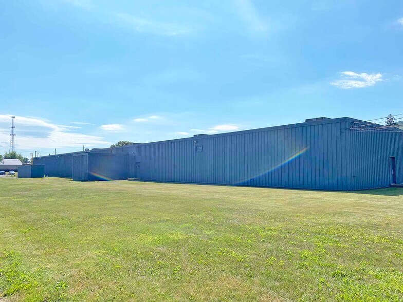 More Photos Of 2250 Reach Rd, Williamsport Manufacturing For Lease
