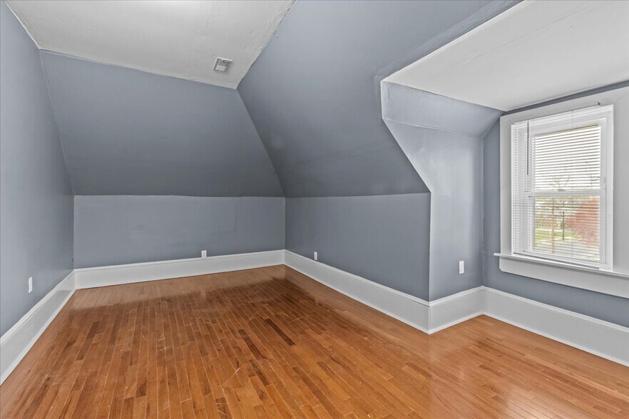 More Photos Of 816 Collings Ave, Collingswood Apartments For Sale