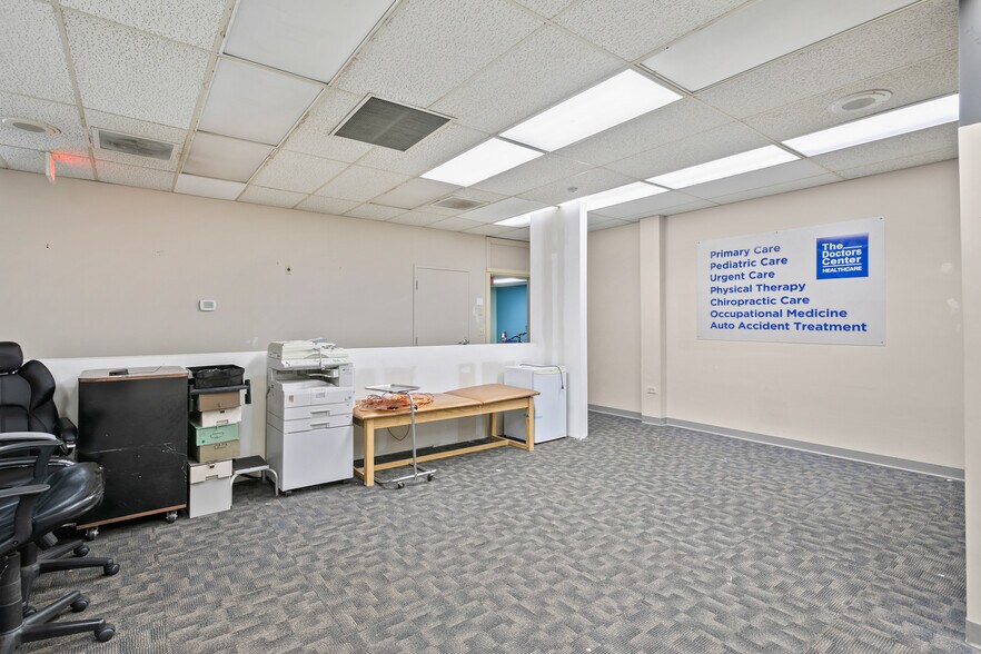 More Photos Of 6545 Normandy Blvd, Jacksonville Storefront Retail Office For Lease