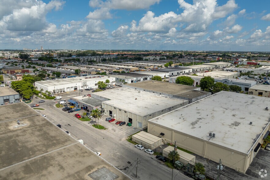 More Photos Of 9869 NW 79th Ave, Medley Warehouse For Lease