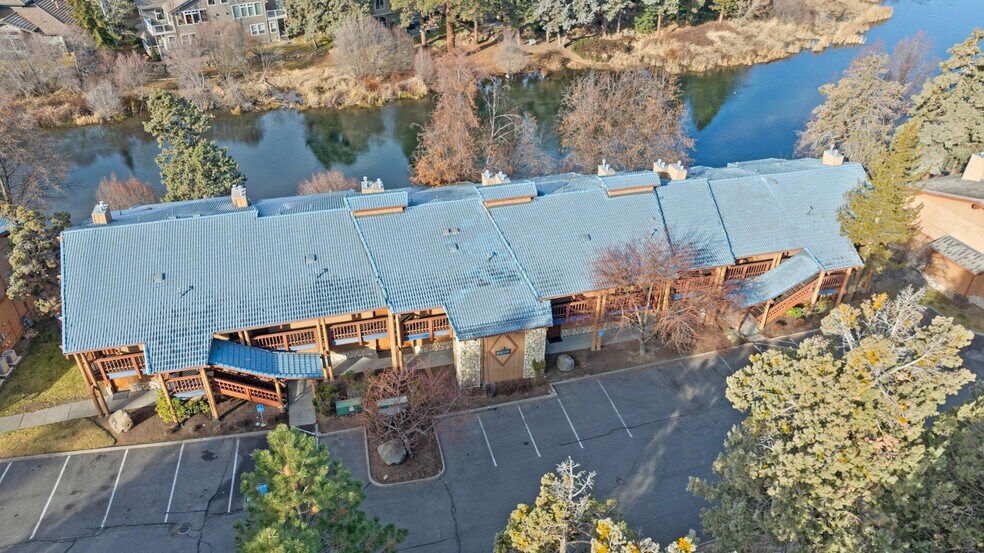 More Photos Of 3105 NE O. B. Riley Rd, Bend Hotel For Sale