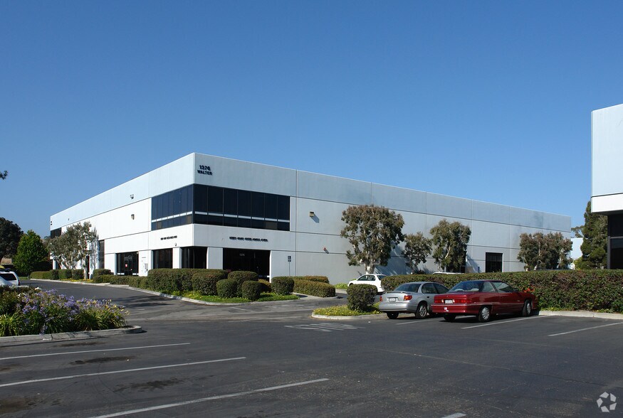 More Photos Of 1376 Walter St, Ventura Light Manufacturing For Lease