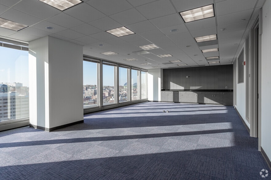 More Photos Of 2345 Grand Blvd, Kansas City Office For Sale