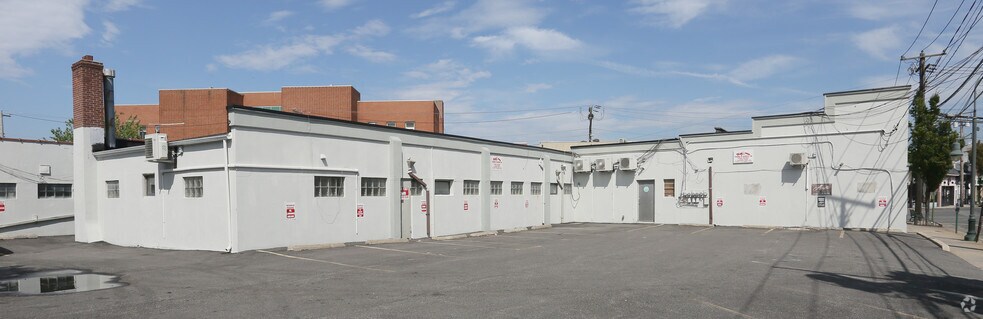 More Photos Of 10 Union Ave, Lynbrook Medical For Sale