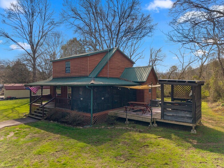 More Photos Of 141 Lower Bogard Rd, Newport Trailer Camper Park For Sale