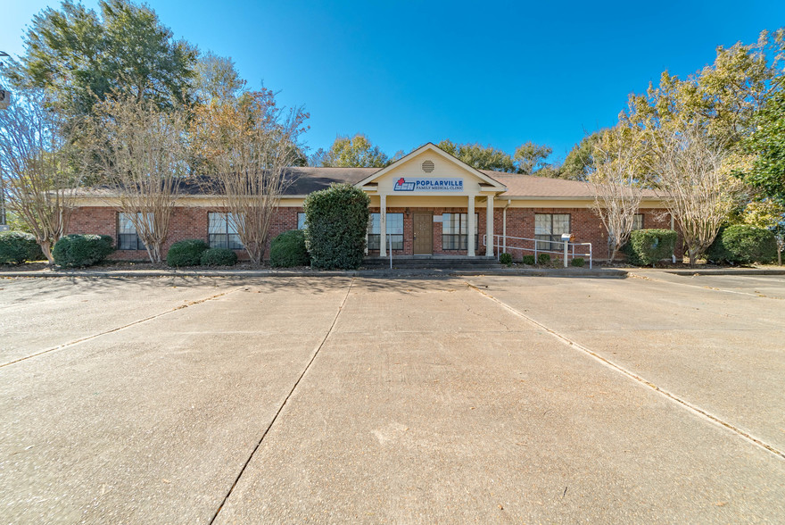 Primary Photo Of 1222 S Main St, Poplarville Medical For Sale