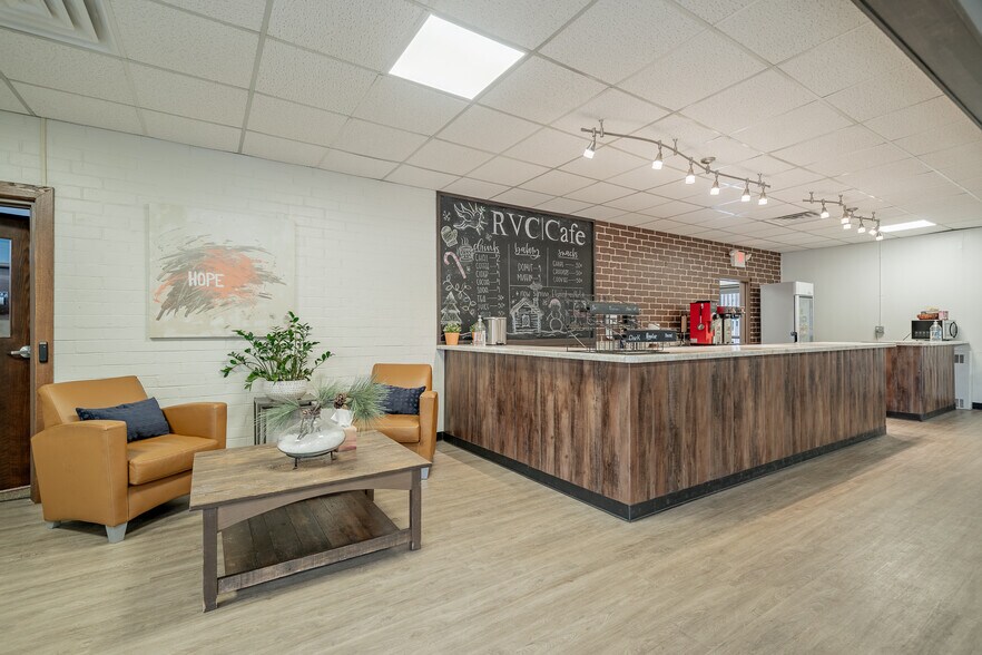 More Photos Of 1331 High Ave, Oshkosh Religious Facility For Sale