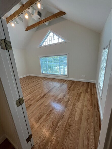 More Photos Of 683 Main St, Norwell Loft Creative Space For Lease