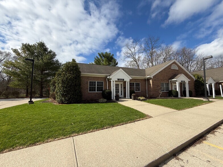 Primary Photo Of 28899 Center Ridge Rd, Westlake Medical For Sale