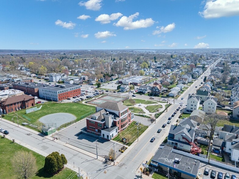 More Photos Of 1151 Robeson St, Fall River Medical For Sale