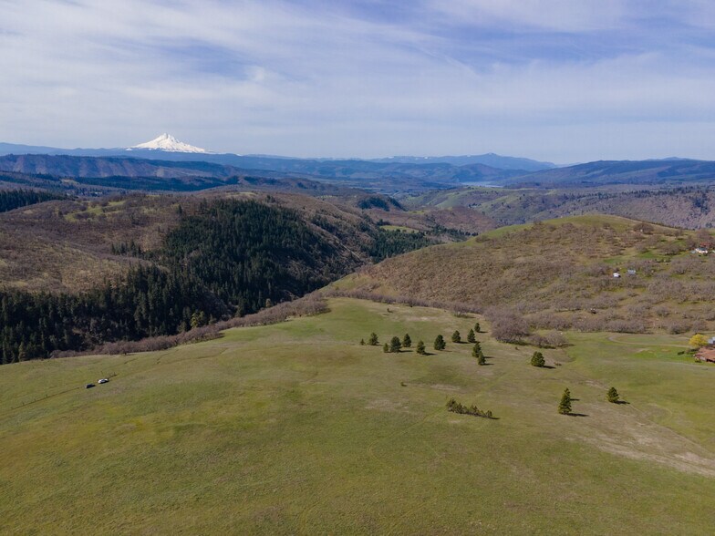 More Photos Of 60 Hartwig Road, Lyle Land For Sale