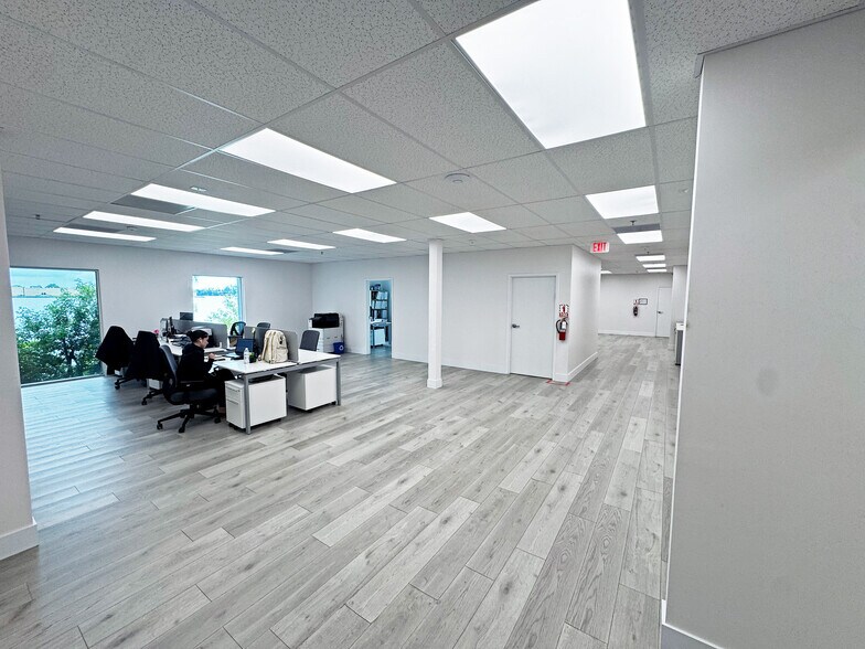 More Photos Of 8995 NW 12th St, Miami Warehouse For Sale