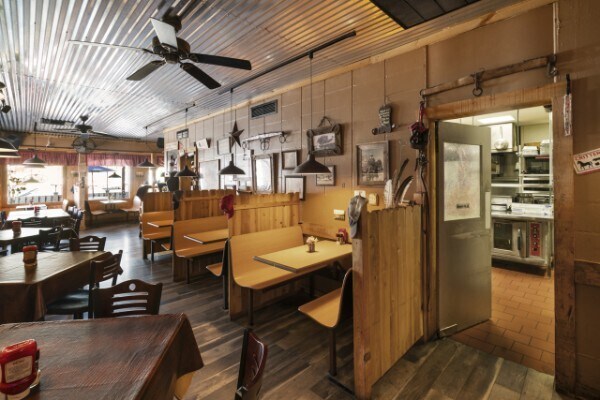 More Photos Of 601 N 1st St, Pulaski Restaurant For Sale