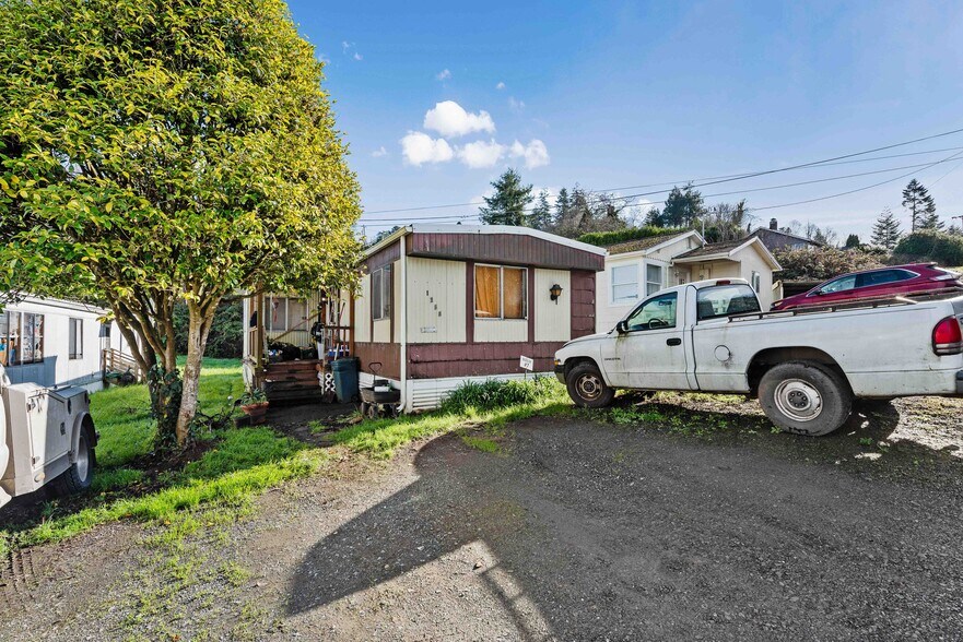 More Photos Of 93531 Coal Bank Ln, Coos Bay Manufactured Housing Mobile Home Park For Sale