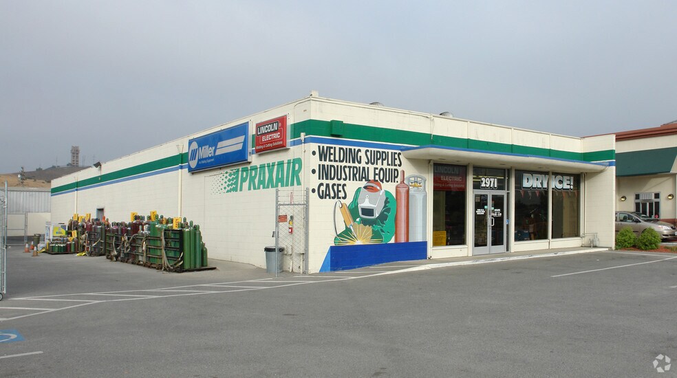 More Photos Of 2971 Monterey Rd, San Jose Showroom For Sale