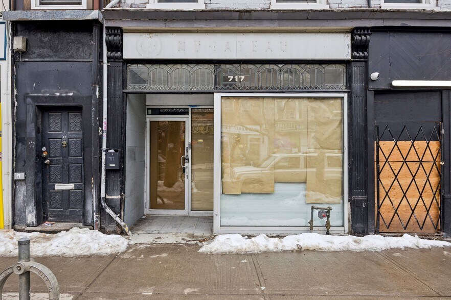 More Photos Of 717-719 Queen St W, Toronto Storefront Retail Residential For Sale