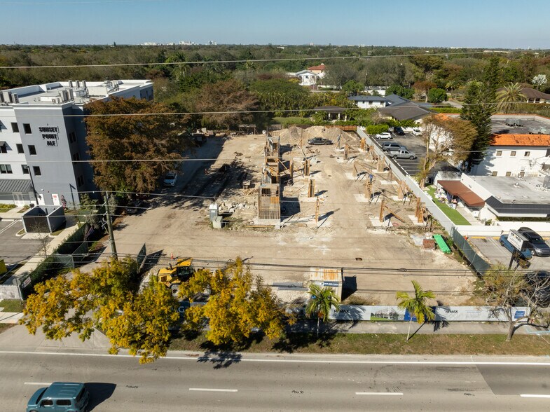 More Photos Of 9945 Sunset Dr, Miami Medical For Lease