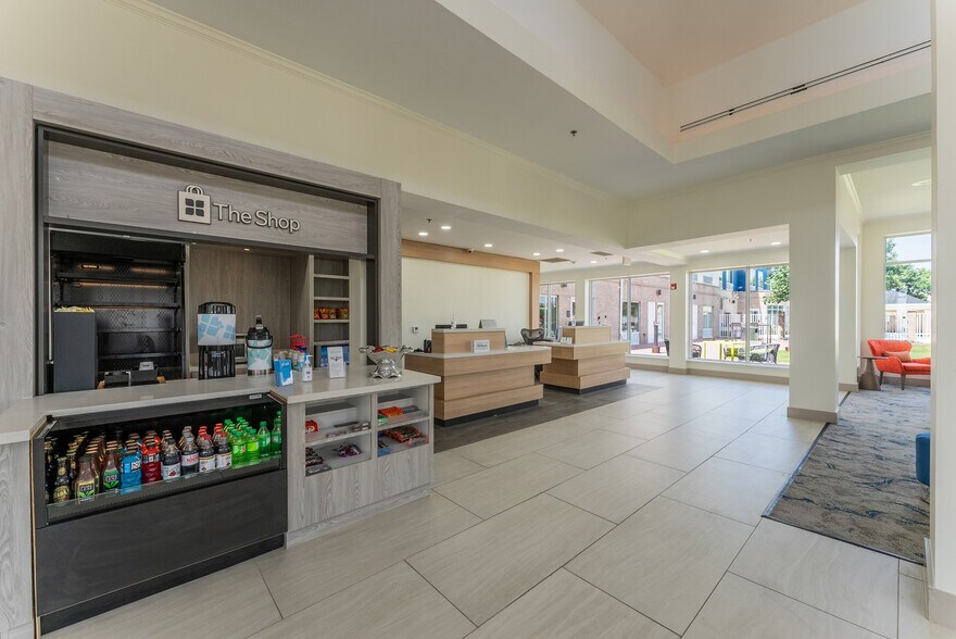 More Photos Of 4400 North Fwy, Fort Worth Hotel For Sale