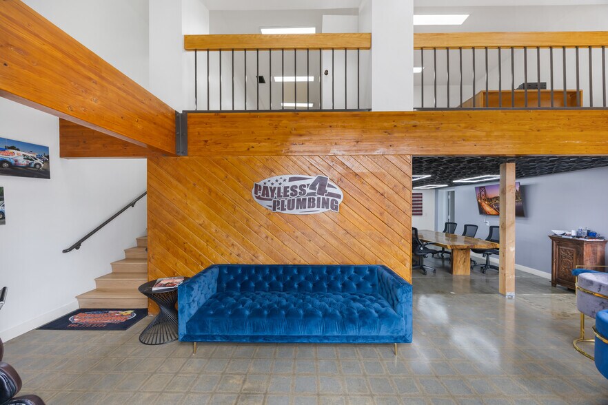 More Photos Of 14128 Paramount Blvd, Paramount Warehouse For Sale