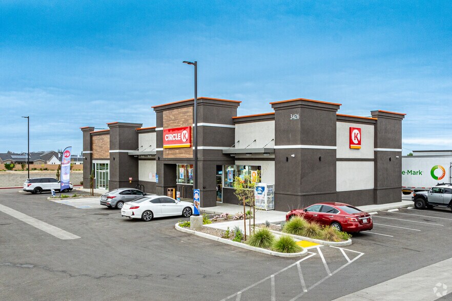 More Photos Of 3426 N Dinuba Blvd, Visalia Service Station For Sale