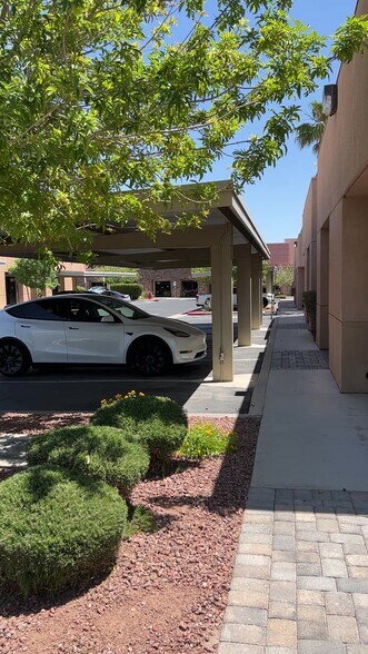 More Photos Of 6260 McLeod Dr, Las Vegas Medical For Lease