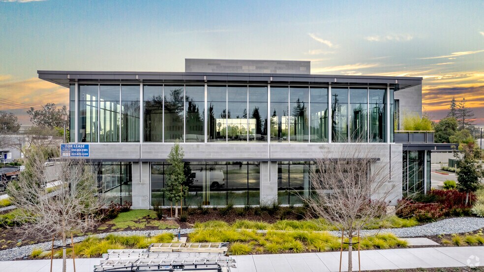 More Photos Of 1075 Terra Bella Ave, Mountain View Loft Creative Space For Lease