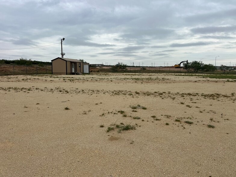 More Photos Of 1301 Baze Way, Snyder Land For Sale