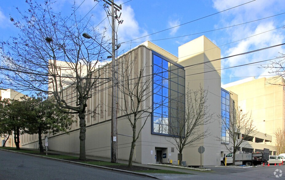 More Photos Of 700 Broadway, Seattle Medical For Lease