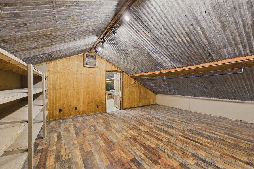 More Photos Of 949 Highway 82, Mountain Park Storefront Retail Residential For Sale