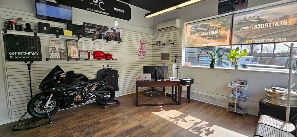 More Photos Of 454 State Route 28, Kingston Freestanding For Lease
