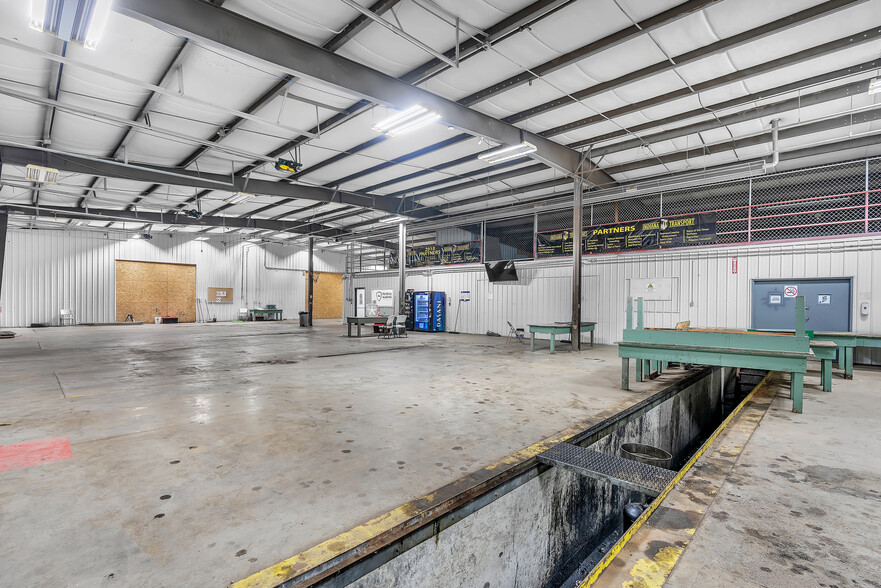 More Photos Of , Elkhart Unknown For Sale