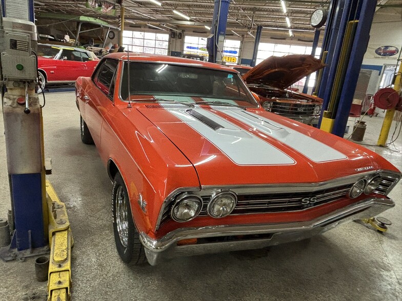 More Photos Of 17399 Broadway Ave, Maple Heights Auto Repair For Sale