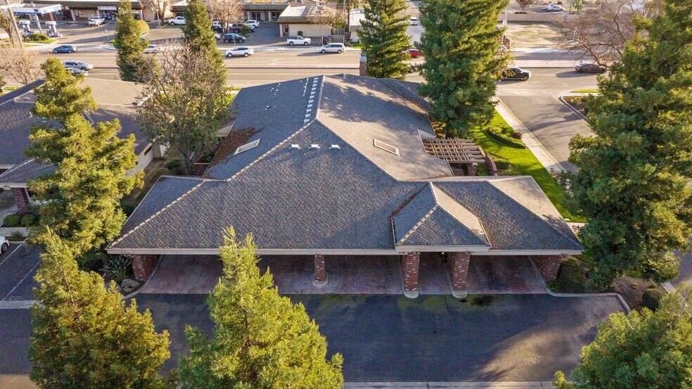 More Photos Of 3740 W Caldwell Ave, Visalia Office For Lease