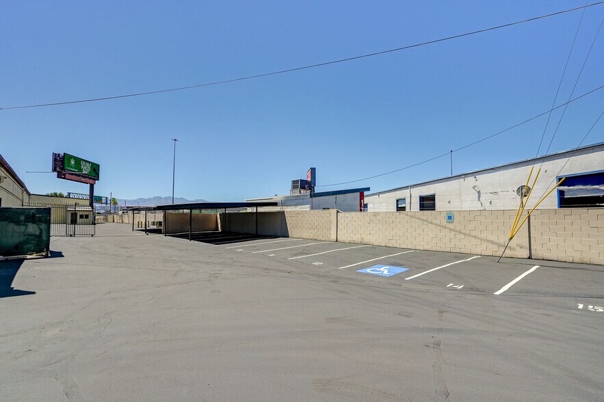 More Photos Of 2951 Westwood Dr, Las Vegas Distribution For Lease