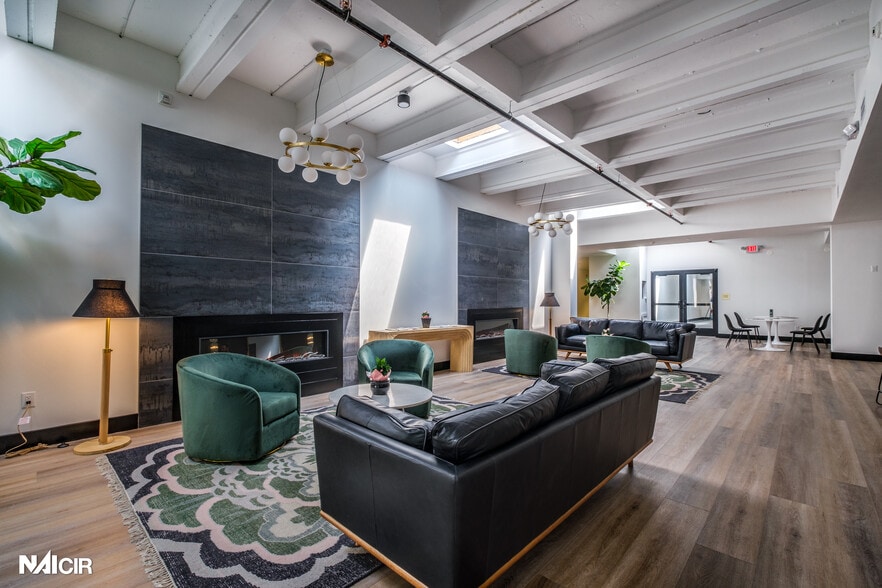 More Photos Of 701 Market St, Lemoyne Freestanding For Lease