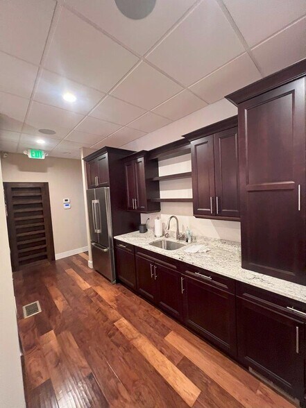 More Photos Of 2707-2717 E Louisiana Ave, Denver Office For Sale