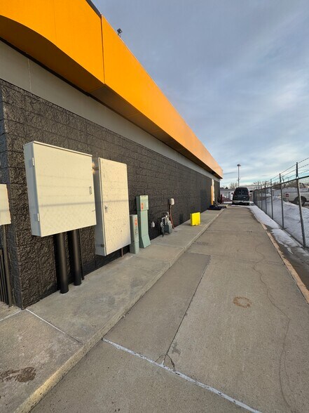 More Photos Of 2490 N Main St, Sheridan Convenience Store For Sale